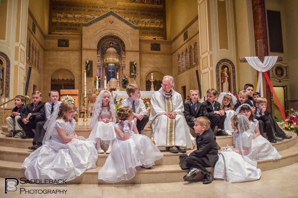All of the kids during the First Communion ceremony.